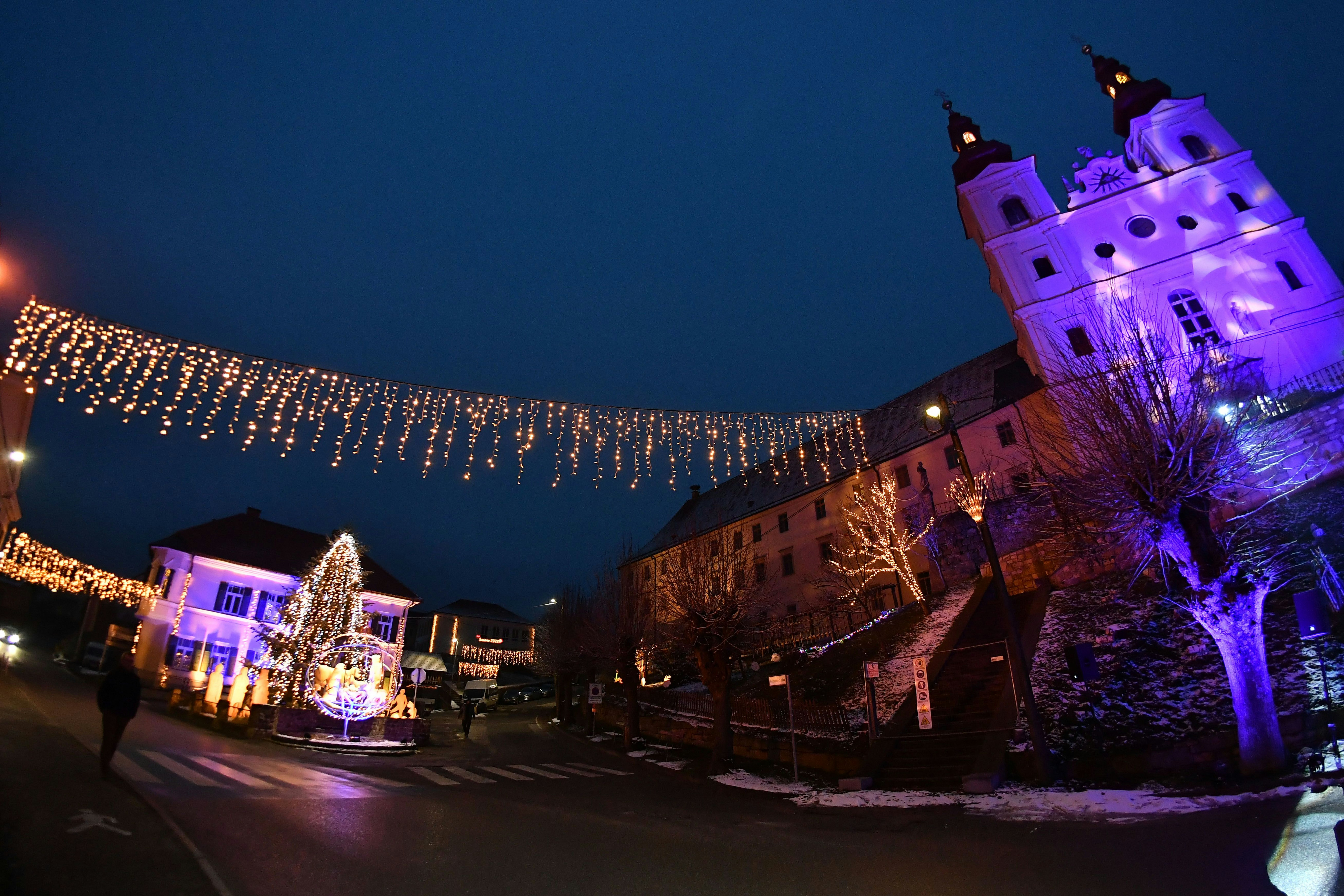 žive jaslice trojica
